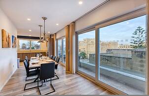 Charming Marsaskala Stay Balcony Seafront Walks