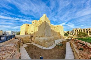 Charming Marsaskala Stay Balcony Seafront Walks