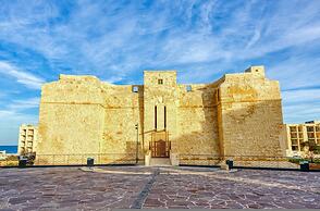 Charming Marsaskala Stay Balcony Seafront Walks
