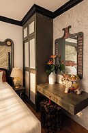 Cao Boutique Hotel