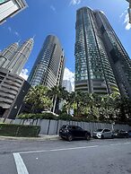 Sky Suites KLCC By Easy Trip