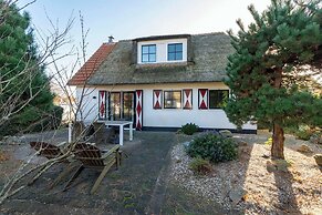 Dutch Beach Hideaway w/ Parking