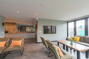 Callantsoog Group Getaway Beach