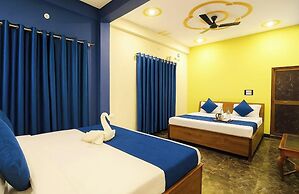 Hotel M-I-N-X Radhika Palace Ayodhya
