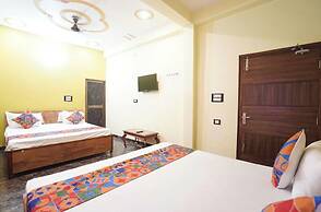 Hotel M-I-N-X Radhika Palace Ayodhya