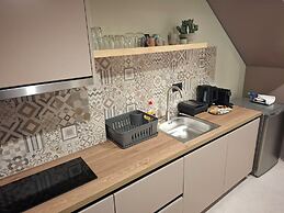 Aelia Luxury Apartments & Pool