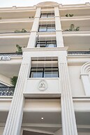 Aura Inn & Suites