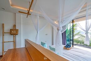The Cozy Beach Front Hotel