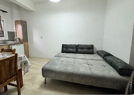 Giovanni Apartments