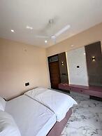Hotel Keshav Palace