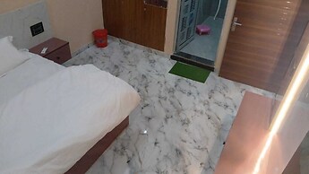 Hotel Keshav Palace