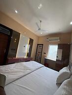 Hotel Keshav Palace