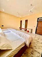 Hotel Keshav Palace