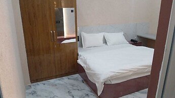 Hotel Keshav Palace