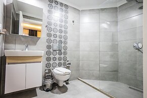 m2 otel