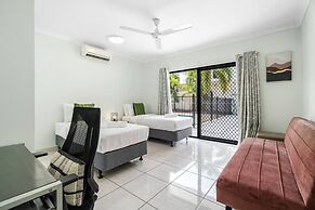 Zen Orient Luxurious 4BR Oasis With Private Pool