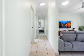 Zen Orient Luxurious 4BR Oasis With Private Pool