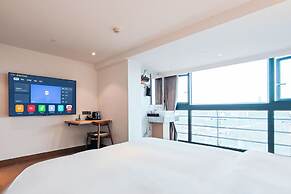 Ritz Star City View Residence