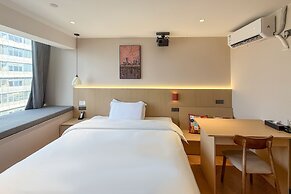 Ritz Star City View Residence