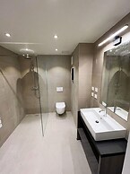 Premium Apartments with Air Conditioning - Dovers Yard