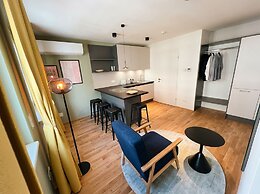 Premium Apartments with Air Conditioning - Dovers Yard