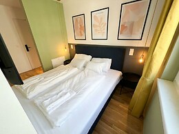 Premium Apartments with Air Conditioning - Dovers Yard