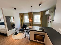 Premium Apartments with Air Conditioning - Dovers Yard