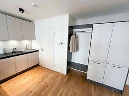 Premium Apartments with Air Conditioning - Dovers Yard