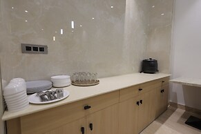 Hotel Sarovar Hill