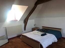 Belle Maison dans une ancienne école