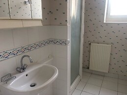 Belle Maison dans une ancienne école