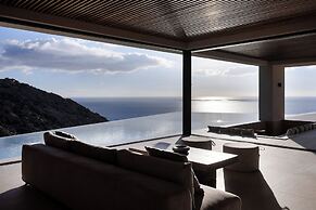 Crimson View Villa by Hide Out