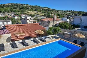 Villa 4 Season Poolside Paradise in Crete