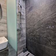 D A Luxury Suite Jacuzzi