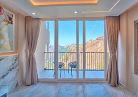 Hill Breeze Resort by VOYE HOMES
