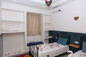 Riad Seven Doors