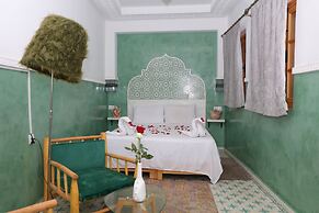 Riad Seven Doors