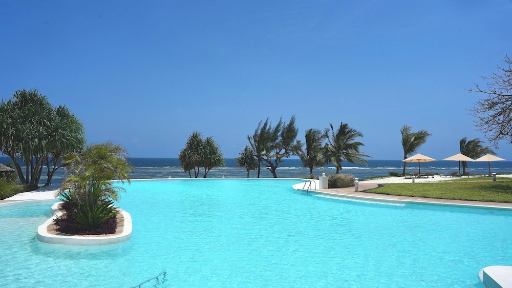 Zahari Oceanfront