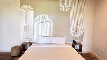 Zahari Oceanfront