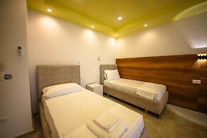 Tonis Rooms Vlore
