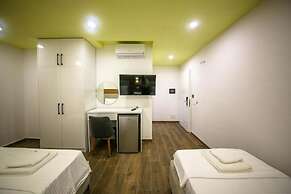 Tonis Rooms Vlore