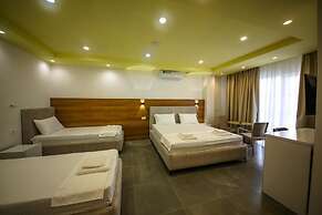 Tonis Rooms Vlore