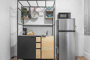 Castellana by Otium