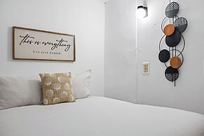 Castellana by Otium