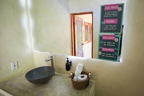 Makai Beach Hostel