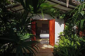 Makai Beach Hostel
