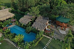 Makai Beach Hostel