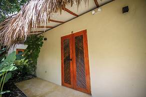 Makai Beach Hostel