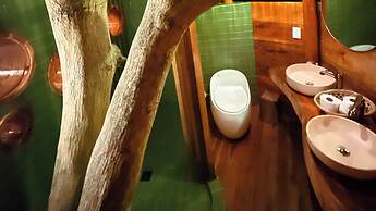 Makai Beach Hostel