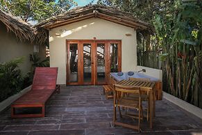 Makai Beach Hostel